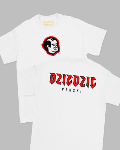 Biała bawełniana koszulka z autorskim nadrukiem Dziedzica Pruskiego. Z przodu nadrukowane charakterystyczne logo w kształcie twarzy, a z tyłu napis Dziedzic Pruski.